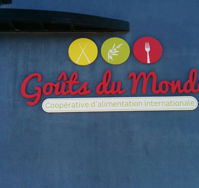 Goût du Monde – Lettres découpées